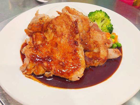 Teriyaki Sauce Chicken Steak on Rice 照燒雞扒飯